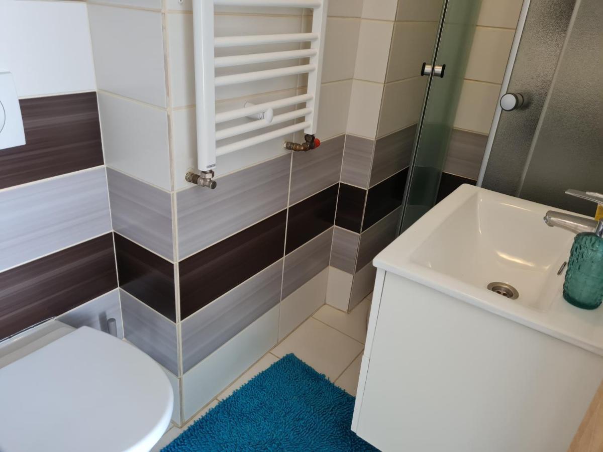 Bela - Pokoje Z Aneksami I Apartamenty Kołobrzeg Εξωτερικό φωτογραφία